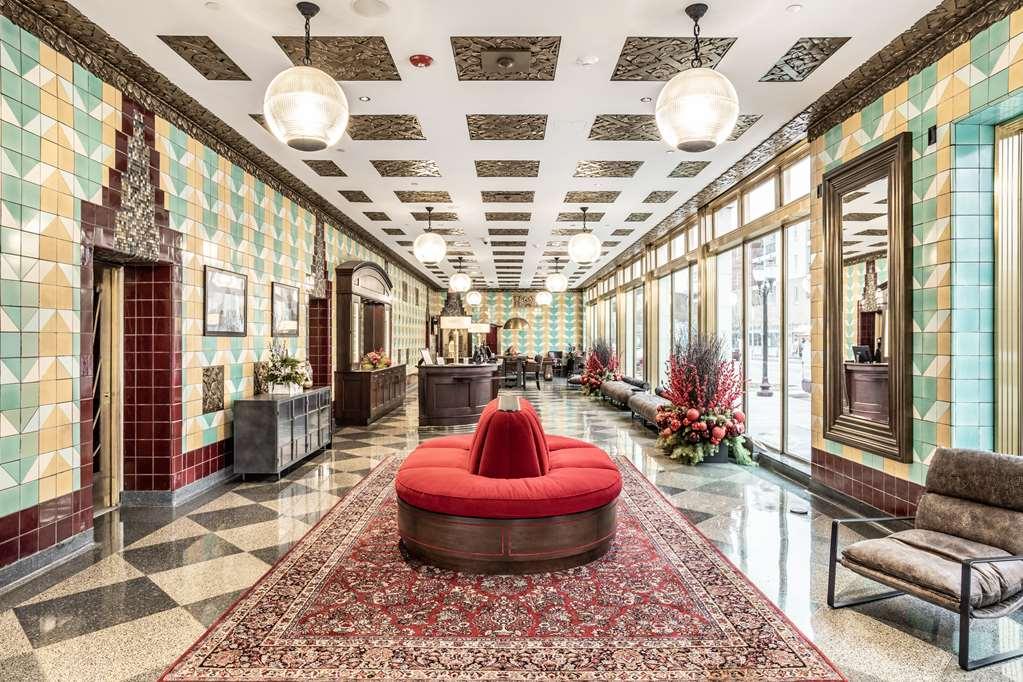 Bottleworks Hotel Indianapolis Interior photo